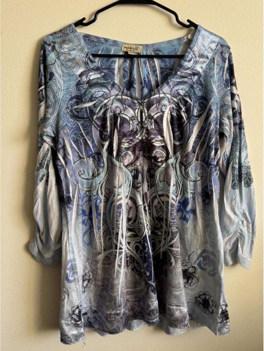 One World blue, gray and white swirl and floral print blouse with tie front det